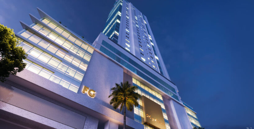Skyline Tower: Um convite a viver com todo conforto a 200m do mar. Fácil mobilidade. Próximo à Roda Gigante, Barra Norte de Balneário Camboriú. Arquitetura contemporânea em cada detalhe. Mais de 1.100m2 de área de lazer para relaxar e se desconectar de tudo.